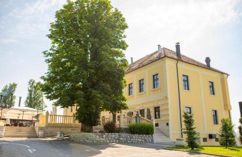 Zabok Hotel | Hotel & Restoran Dvorac Gjalski