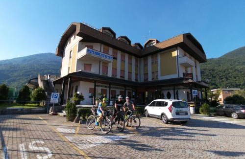 Cosio Valtellino Hotel | Hotel Rezia Valtellina