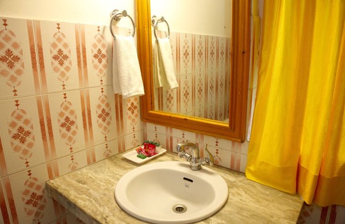 Jagatsukh Hotel | Hotel Rishi Palace