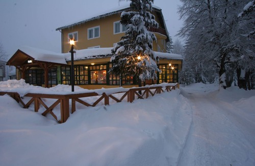 Delnice Hotel | Hotel Risnjak