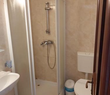 Tirgu Jiu Hotel | HOTEL RIVER