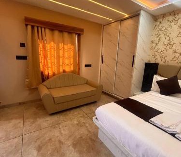 Pithampur Hotel | Hotel RK 75