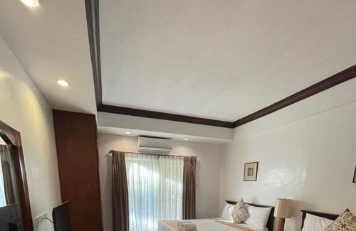 Talisay Hotel | Hotel room at Club Balai Isabel in Talisay Batangas, the Gateway to Taal Volcano