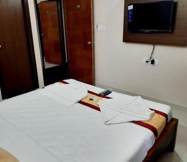 Yeshwanthpur Hotel | Hotel Royal Suites - Yeshwanthpur