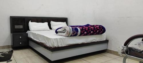 Bulandshahr Bed & Breakfast | Hotel RV lodge Bulandshahr