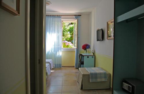 San Felice del Benaco Hotel | Hotel San Filis