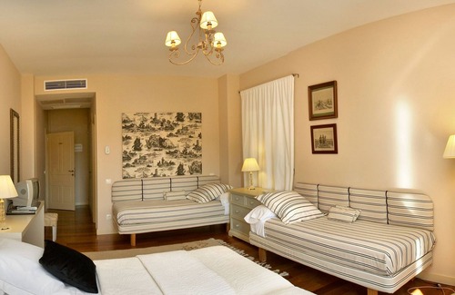 Olmillos de Sasamon Hotel | Hotel Santa Coloma del Camino