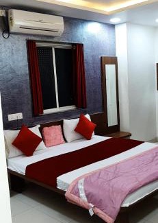 Jadhavwadi Hotel | Hotel Sawai Executive