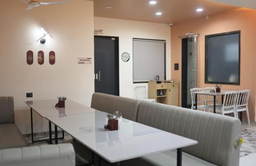Junnar Hotel | Hotel Siddhesh Inn