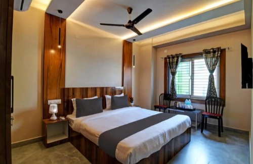 Bhubaneshwar Hotel | Hotel Signature Inn Near Ayurvedic Hospital & Sum Hospital Budget Friendly