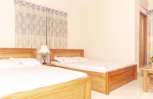 Mirpur House | Hotel Sikder Residential - Deluxe Double Room - AC