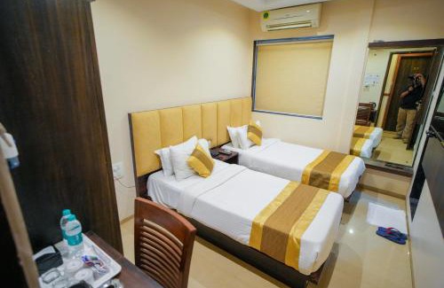 Prabhadevi Hotel | Hotel Skylink Hospitality Mahalaxmi