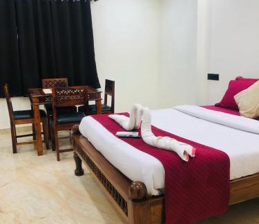Calangute Hotel | Hotel Small Daddy INN