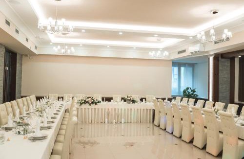 Semic Hotel | HOTEL SMUK