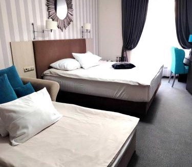Nowy Dwor Mazowiecki Hotel | Hotel Sokołowska Airport Modlin