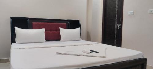 Alambagh Hotel | Hotel Solam Inn