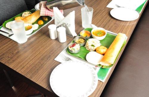 Razole Hotel | Hotel Somisetty Landmark