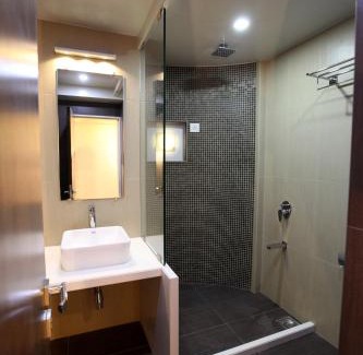 Kopar Khairane Hotel | Hotel Spices Navi Mumbai