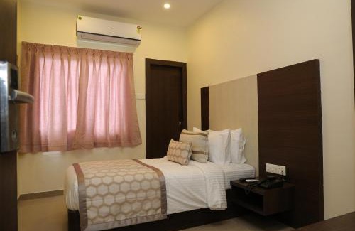 Palani Hotel | HOTEL SR