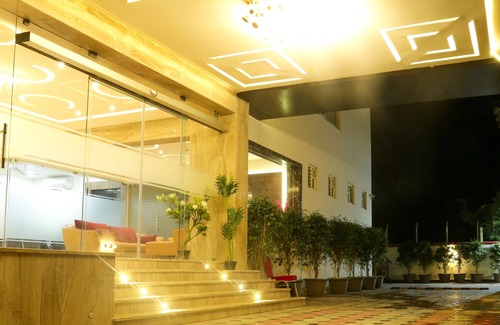 Vandalur Hotel | Hotel SRR Grand