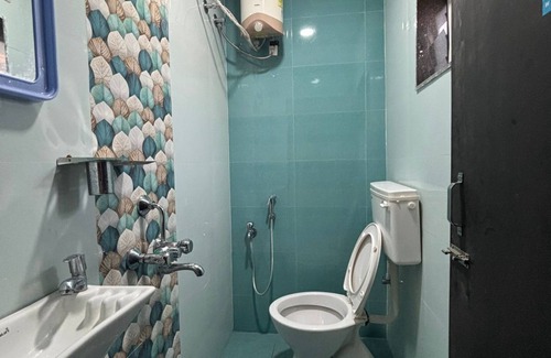 Railway New Colony Hotel | Hotel Star Inn