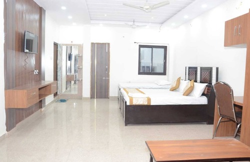 Kannauj Hotel | Hotel Subhadra