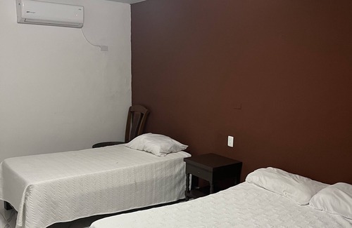 Nuevo Laredo Hotel | Hotel & Suites Hacienda Santa Maria