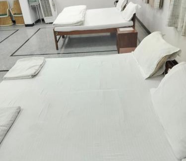 Adarsh Nagar Bed & Breakfast | Hotel Sukhvilas