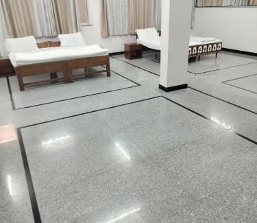 Adarsh Nagar Bed & Breakfast | Hotel Sukhvilas