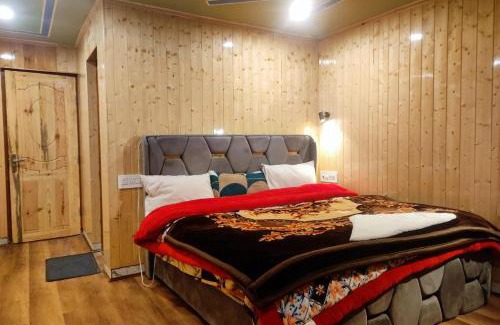 Laripora House | Hotel Sun -Shine