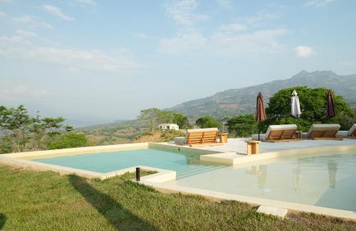 Fredonia Hotel | Hotel Tahiti