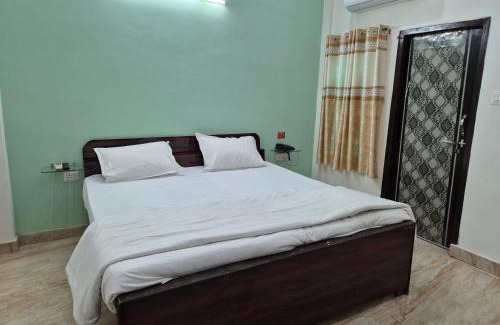 Agra House | Hotel Taj Moon