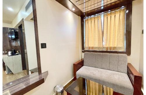 Puri Hotel | HOTEL THE A 1 STAY Near Sea Beach - Fully Air Conditioning Luxuary Room-Resturant-Lift & Parking Facilities - Luxuary Hotel In PUri