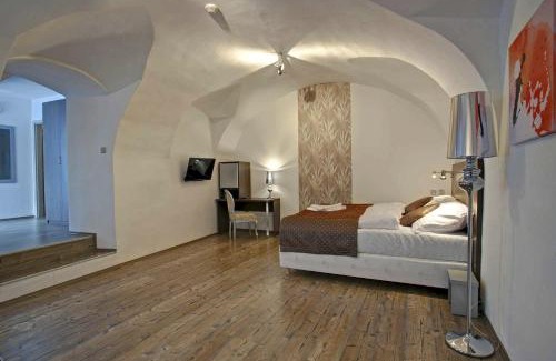 Ceske Budejovice Apartment | Hotel U Tří hrušek suites & apartments