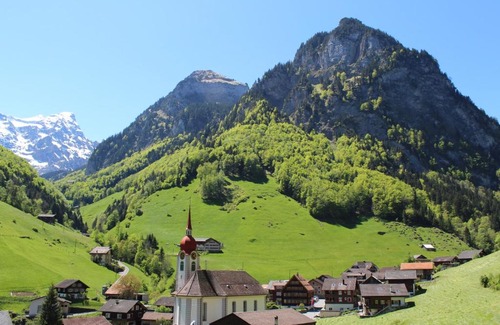Isenthal Hotel | Hotel Urirotstock