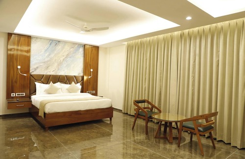 Kannauj Hotel | Hotel V K Grand