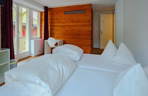 Curaglia Hotel | Hotel Vallatscha