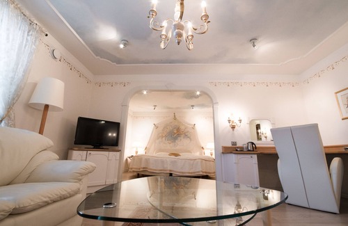 Kvevlax Hotel | Hotel Vallonia