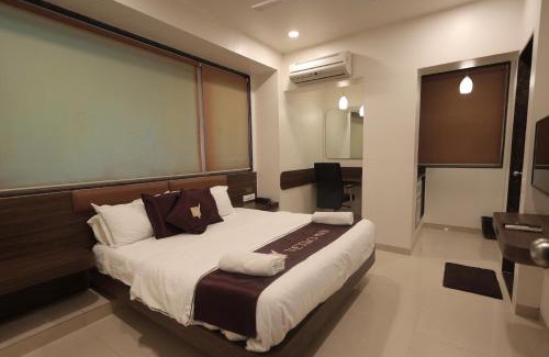 Surat Hotel | Hotel Vetro Inn