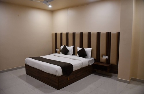 Kanpur Hotel | Hotel Vibharaj Palace