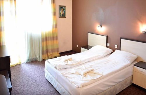 Dobrinishte Hotel | Hotel Victoria