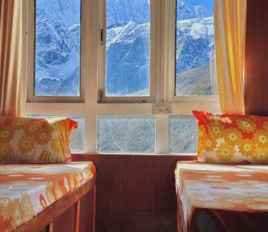 Gosainkund Hotel | Hotel View Point