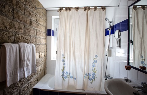 Ayerbe Hotel | Hotel Villa de Ayerbe