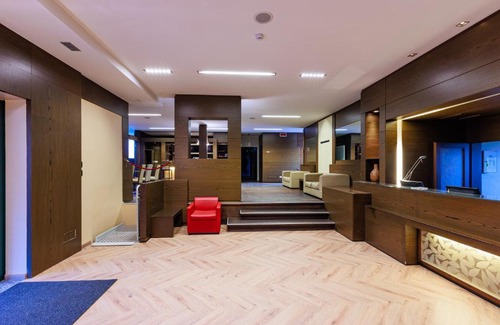 Oleggio Hotel | Hotel Villa Delle Rose - Malpensa