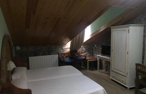 Ainsa Hotel | Hotel Villa Románica