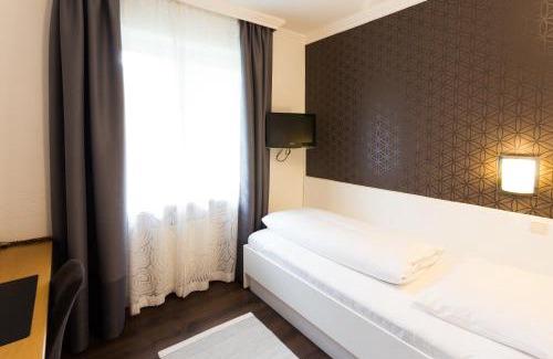Solln Hotel | Hotel Villa Solln - free parking
