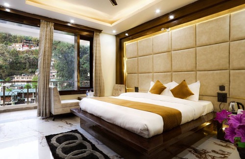 Sukha Hotel | HOTEL VINSOBER MONAL