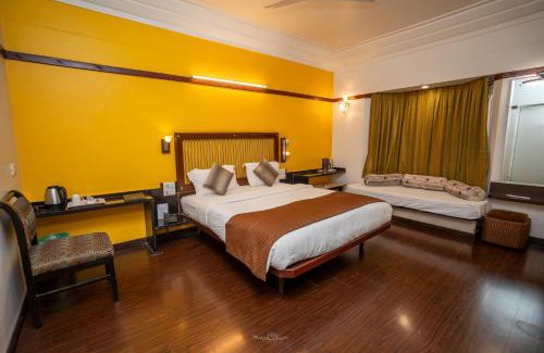 Kolhapur Hotel | Hotel Vrishali Executive