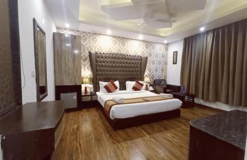 Pashim Vihar Hotel | Hotel Waterfall Paschim Vihar Delhi