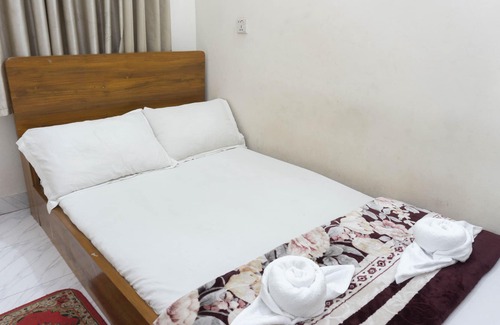 Dhaka Hotel | Hotel White House International Residential - Standard Single - AC